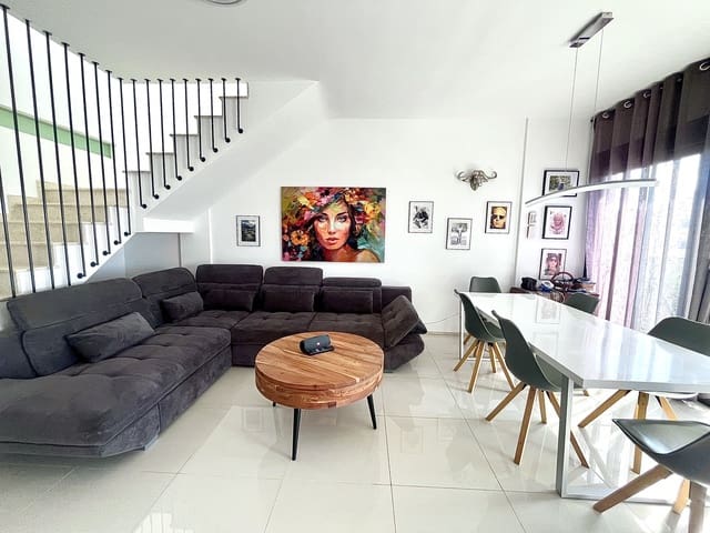 3 bedroom Penthouse for sale in Lomas de Cabo Roig - Los Dolses, Orihuela with garage - € 299,950 (Ref: 9615696)