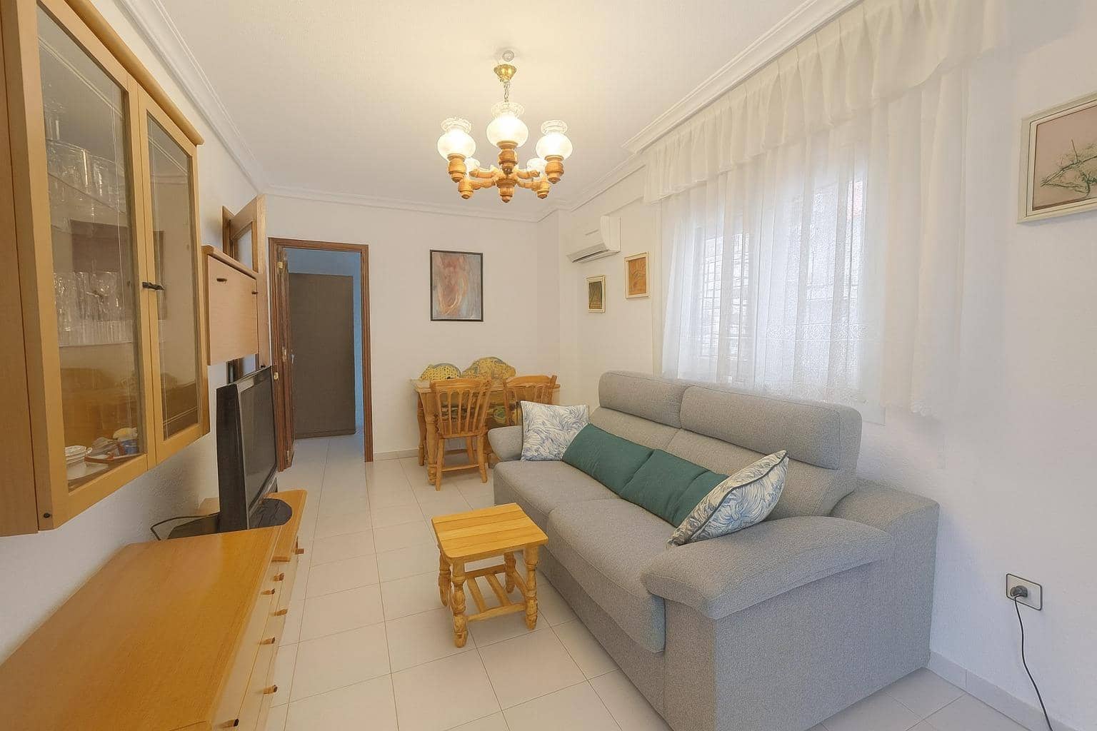 2 Zimmer Apartment zu verkaufen in Torrevieja - 137.000 € (Ref: 9615708)