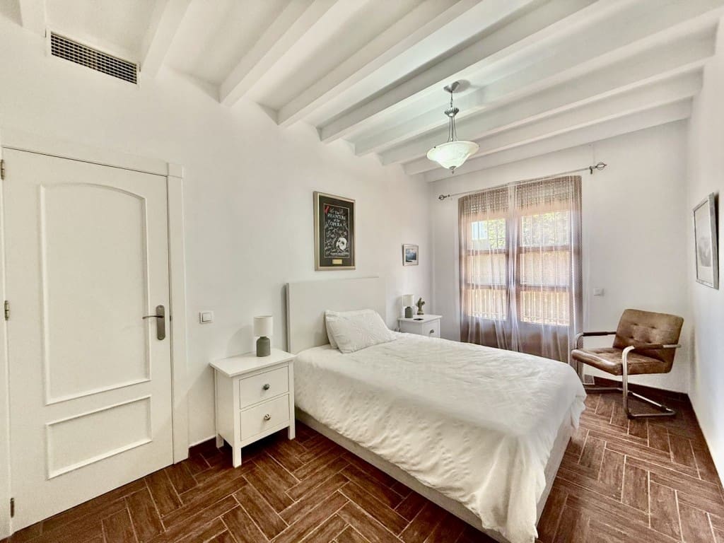 3 soveværelse Villa til salg i Avileses med garage - € 375.000 (Ref: 9615710)