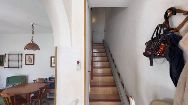 2 Zimmer Doppelhaus zu verkaufen in Centro, Torrevieja mit Pool - 139.900 € (Ref: 9615731)