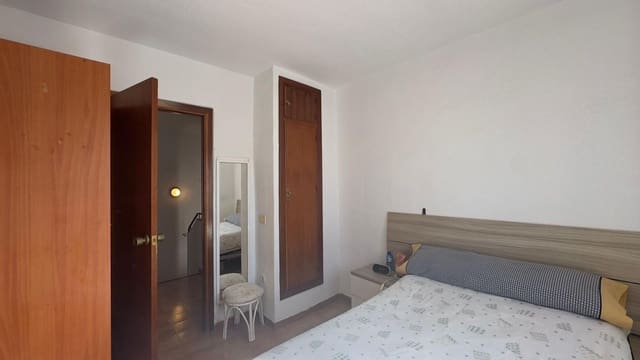 2 Zimmer Doppelhaus zu verkaufen in Centro, Torrevieja mit Pool - 139.900 € (Ref: 9615731)