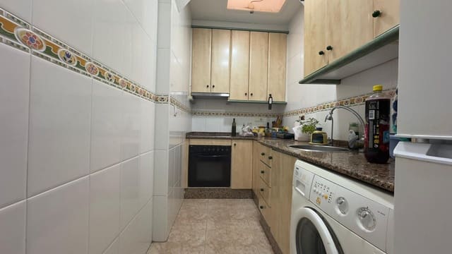 2 Zimmer Doppelhaus zu verkaufen in Centro, Torrevieja mit Pool - 139.900 € (Ref: 9615731)