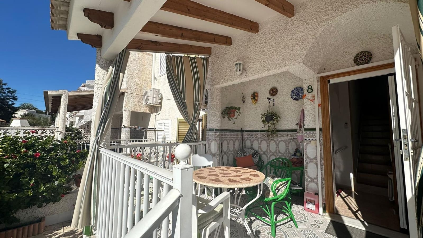2 sypialnia Dom blizniak na sprzedaż w Torrevieja z basenem - 139 900 € (Ref: 9615731)