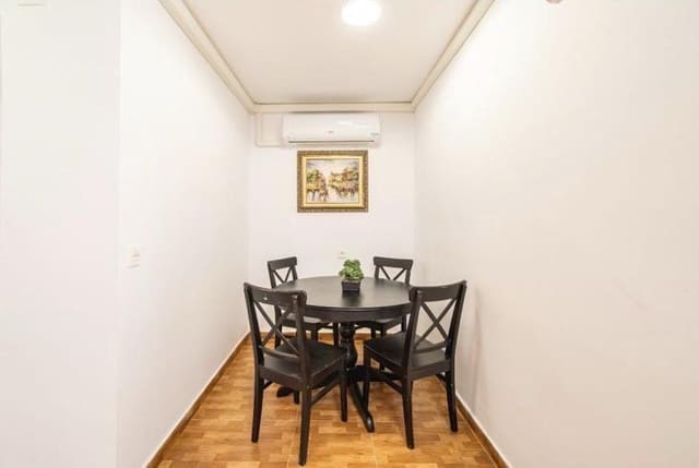 3 bedroom Apartment for sale in Torrevieja - € 174,900 (Ref: 9615732)