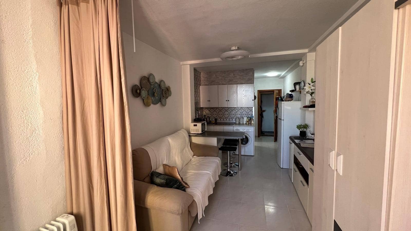 Huoneisto myytävänä paikassa Torrevieja - 94 900 € (Ref: 9615733)