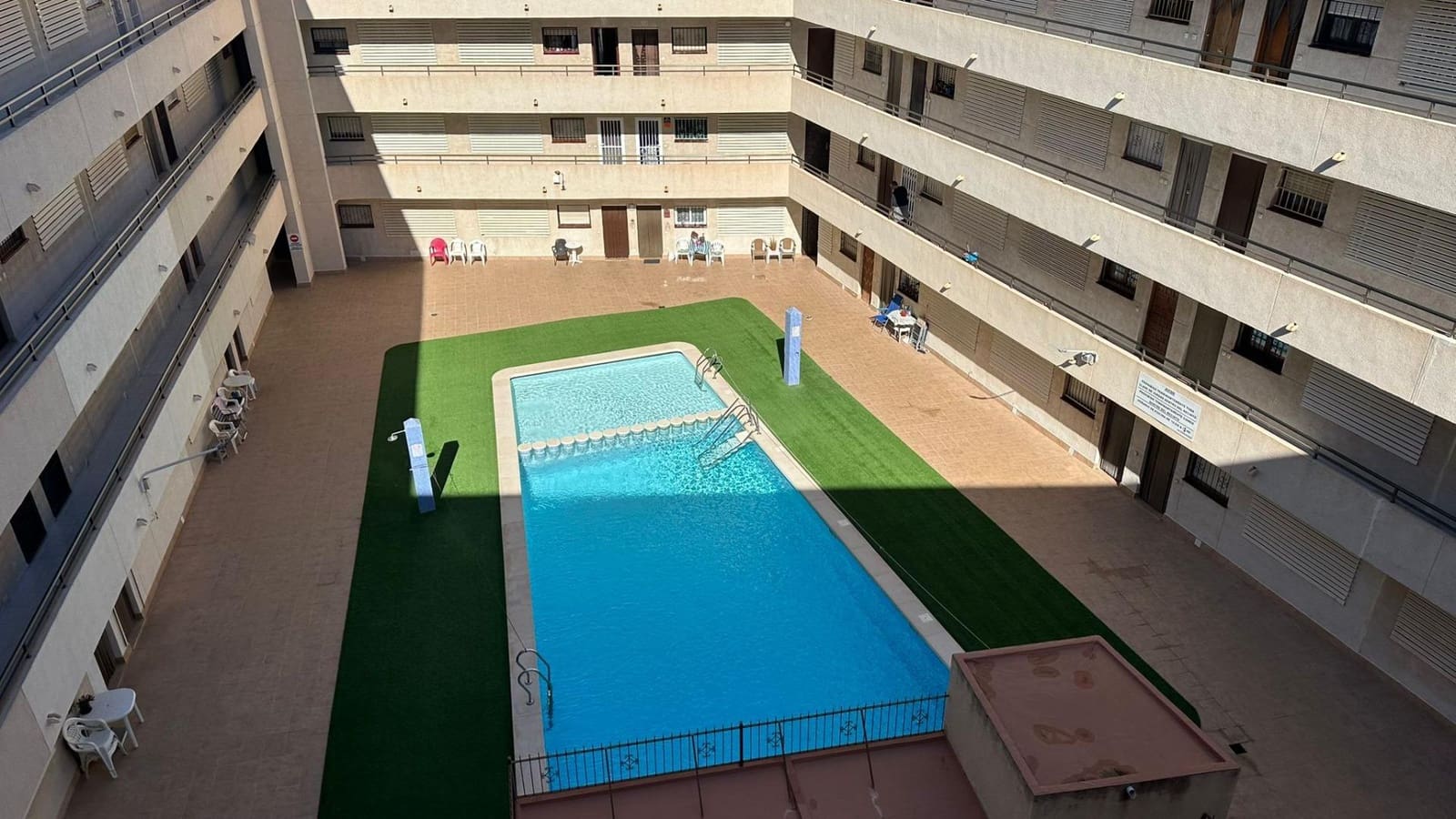 2 Zimmer Penthouse zu verkaufen in Torrevieja mit Pool - 144.900 € (Ref: 9615746)