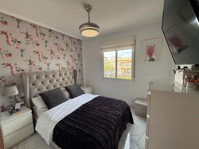 Apartamento de 2 habitaciones en Las Filipinas en venta - 159.950 € (Ref: 9615760)