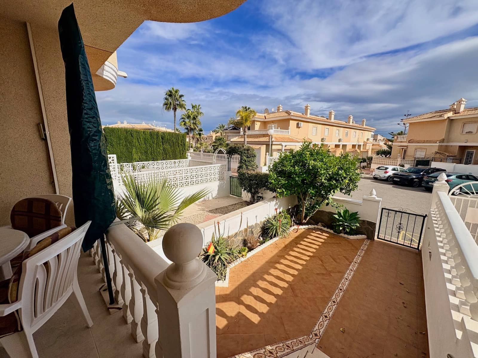 2 bedroom Townhouse for sale in Formentera del Segura - € 165,000 (Ref: 9615775)