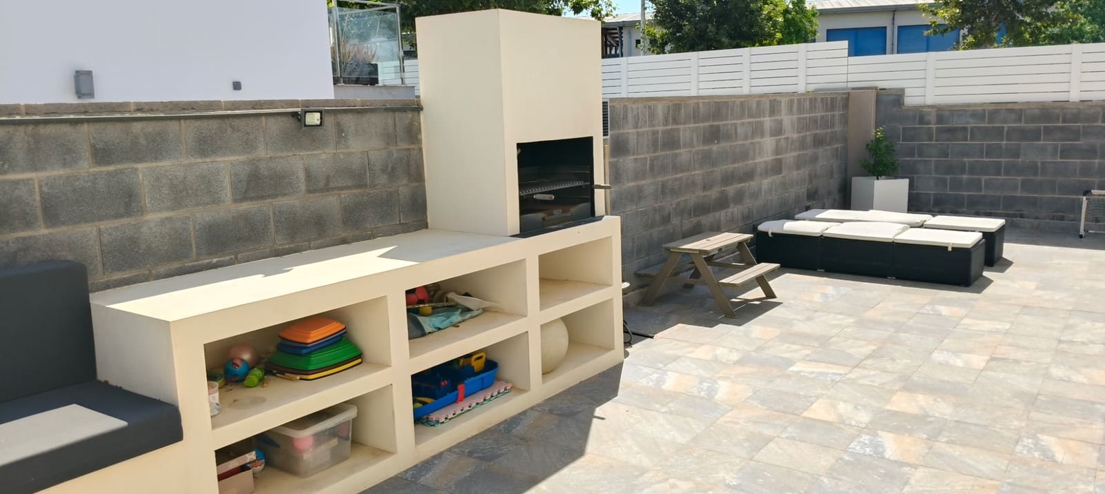 3 slaapkamer Villa te koop in Aguas Nuevas met garage - € 399.900 (Ref: 9615776)