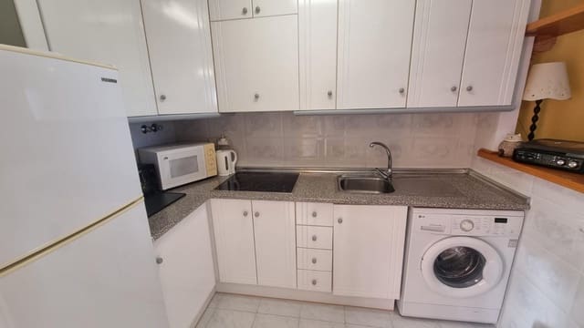 Apartament na sprzedaż w Los Europeos, Torrevieja - 105 000 € (Ref: 9615786)