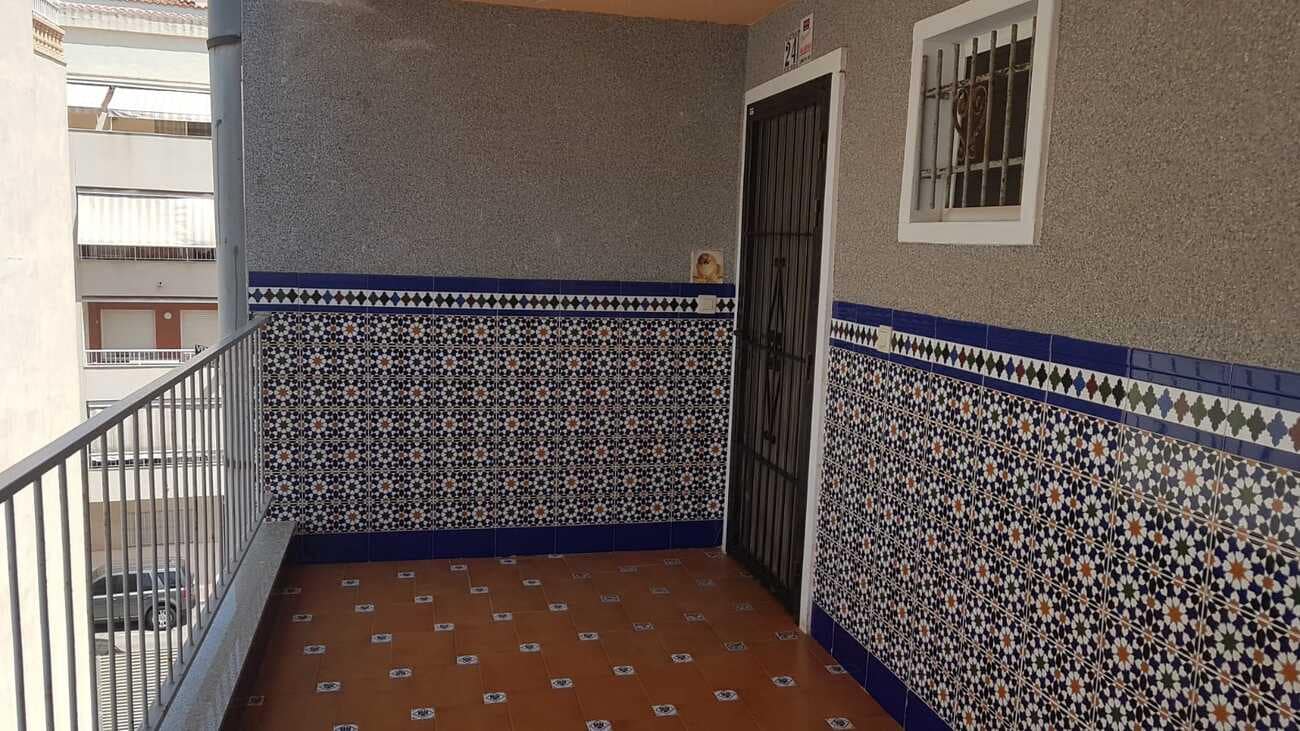 2 sovrum Lägenhet till salu i Torrevieja - 125 000 € (Ref: 9615787)