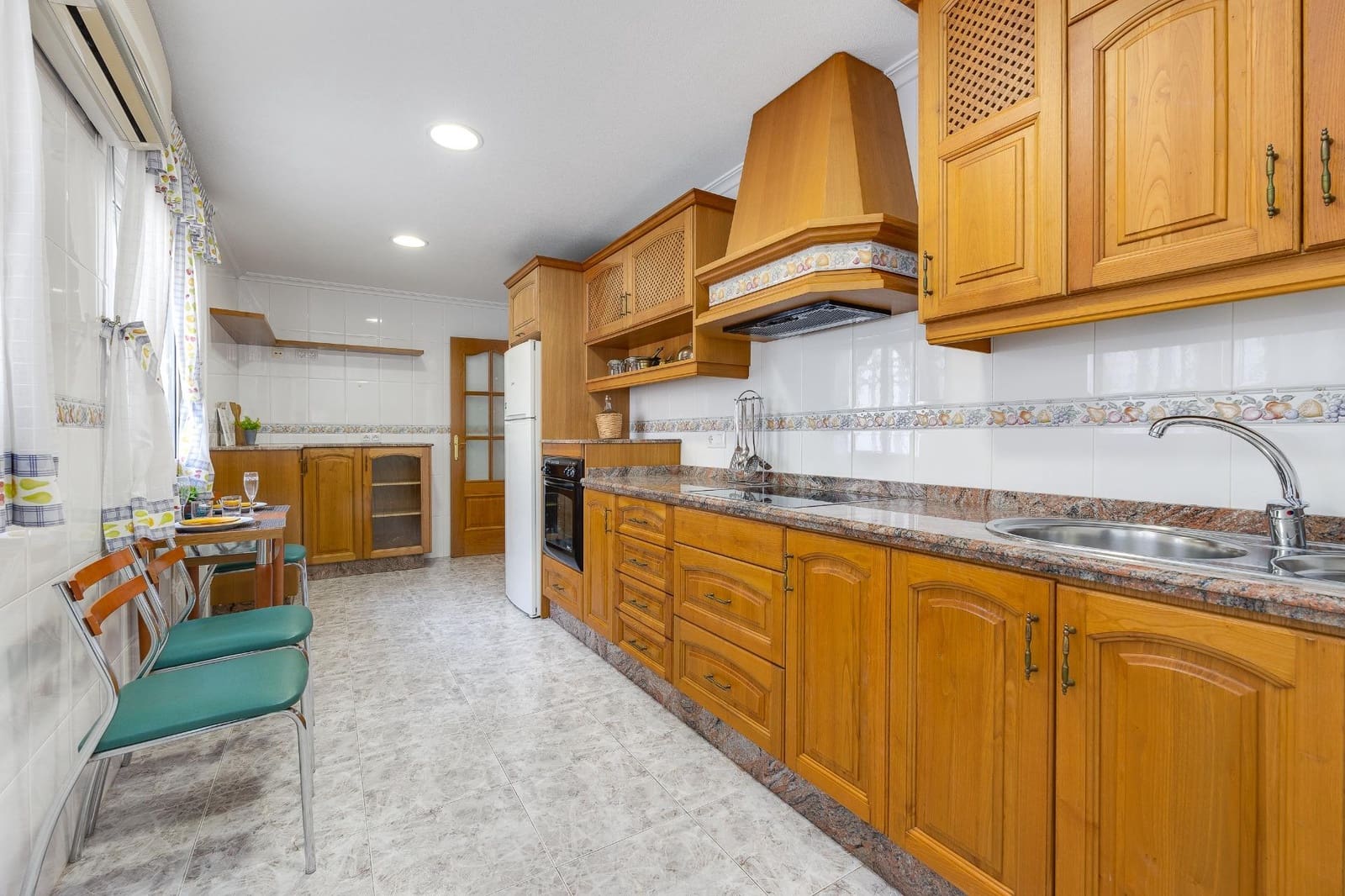 2 soverom Penthouse til salgs i Torrevieja - € 219 000 (Ref: 9615788)