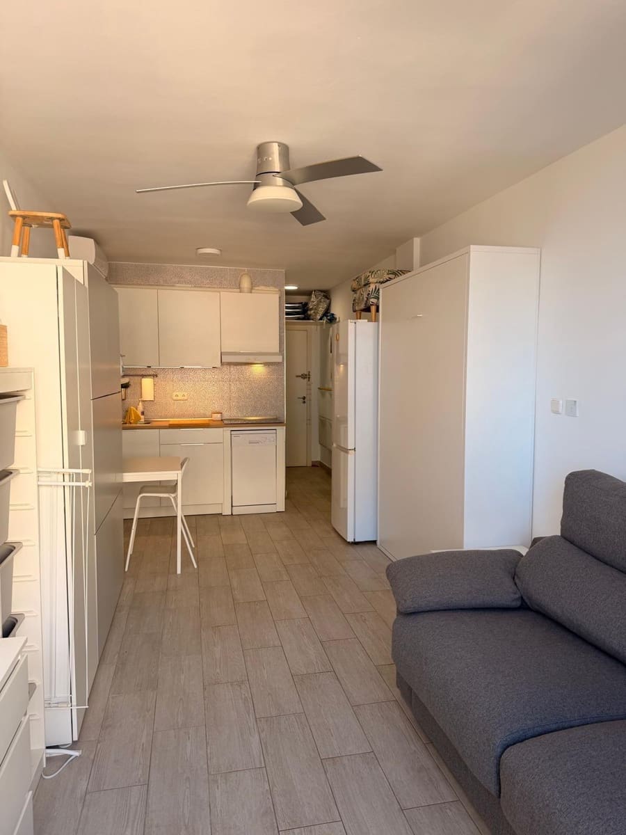 Apartment for sale in Campoamor with pool - € 139,000 (Ref: 9615797)