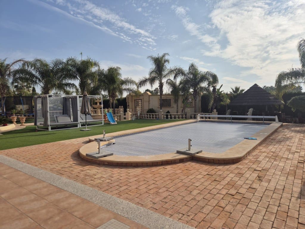 4 bedroom Finca/Country House for sale in Daya Vieja - € 899,000 (Ref: 9615805)