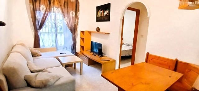 2 bedroom Apartment for sale in Centro, Torrevieja with pool - € 121,000 (Ref: 9615806)