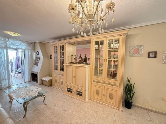 2 makuuhuone Omakotitalo myytävänä paikassa Centro, Torrevieja mukana uima-altaan - 176 900 € (Ref: 9615808)