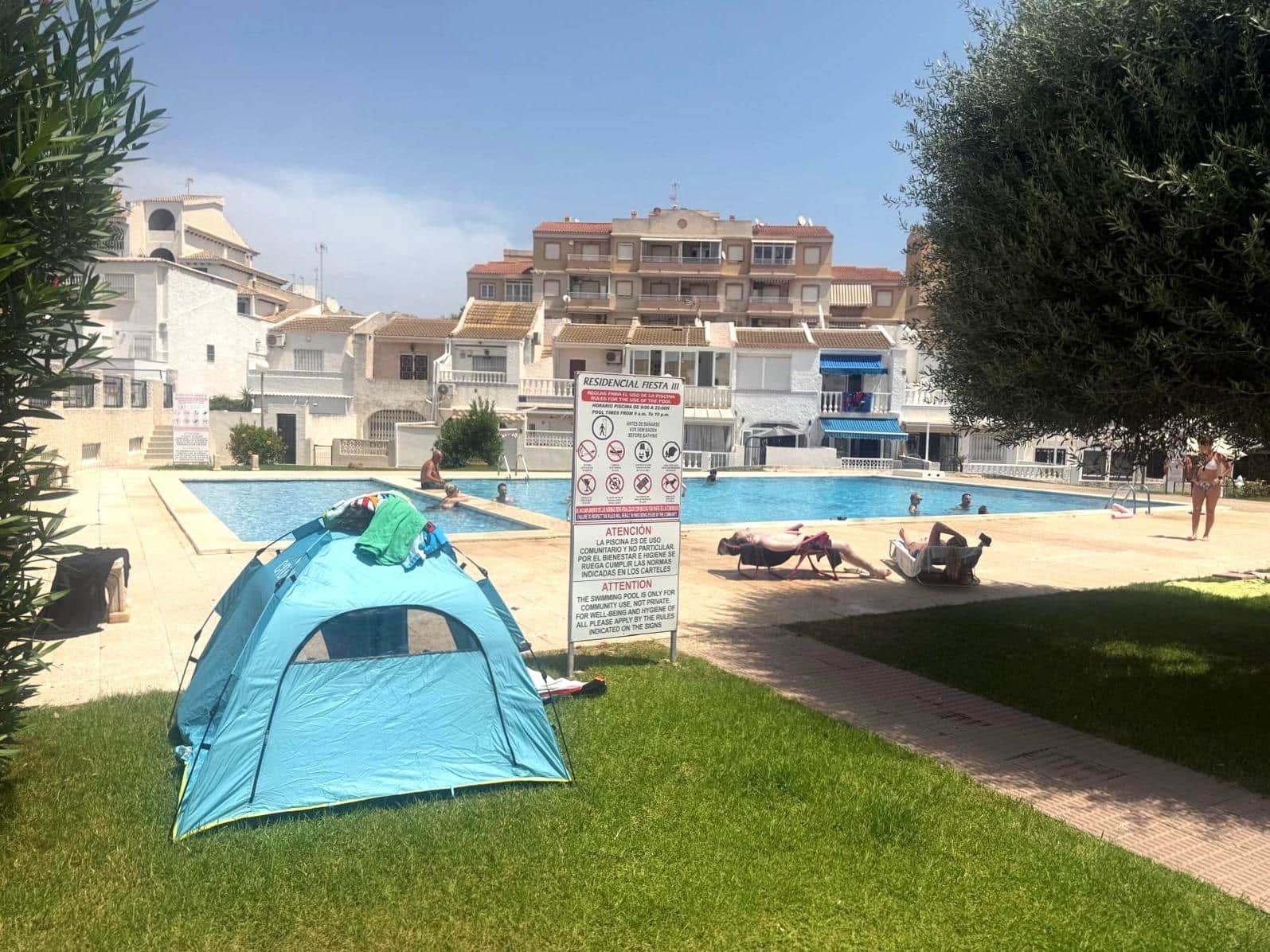 2 makuuhuone Omakotitalo myytävänä paikassa Torrevieja mukana uima-altaan - 176 900 € (Ref: 9615808)