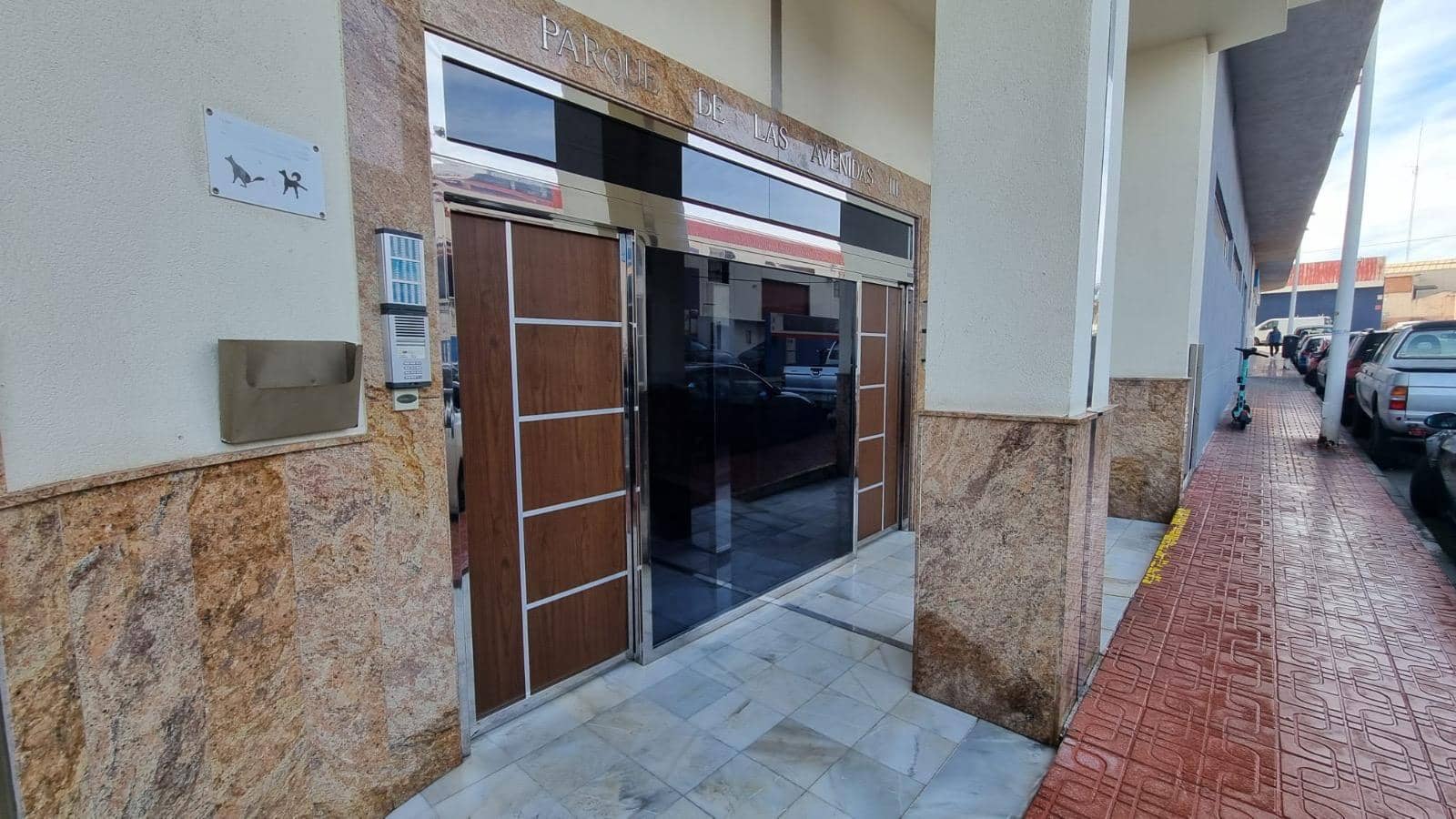 Ático de 2 habitaciones en Torrevieja en venta con piscina - 160.000 € (Ref: 9618500)