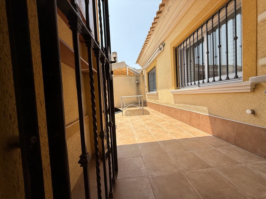 3 chambre Bungalow à vendre à La Puebla avec garage - 199 900 € (Ref: 9648279)