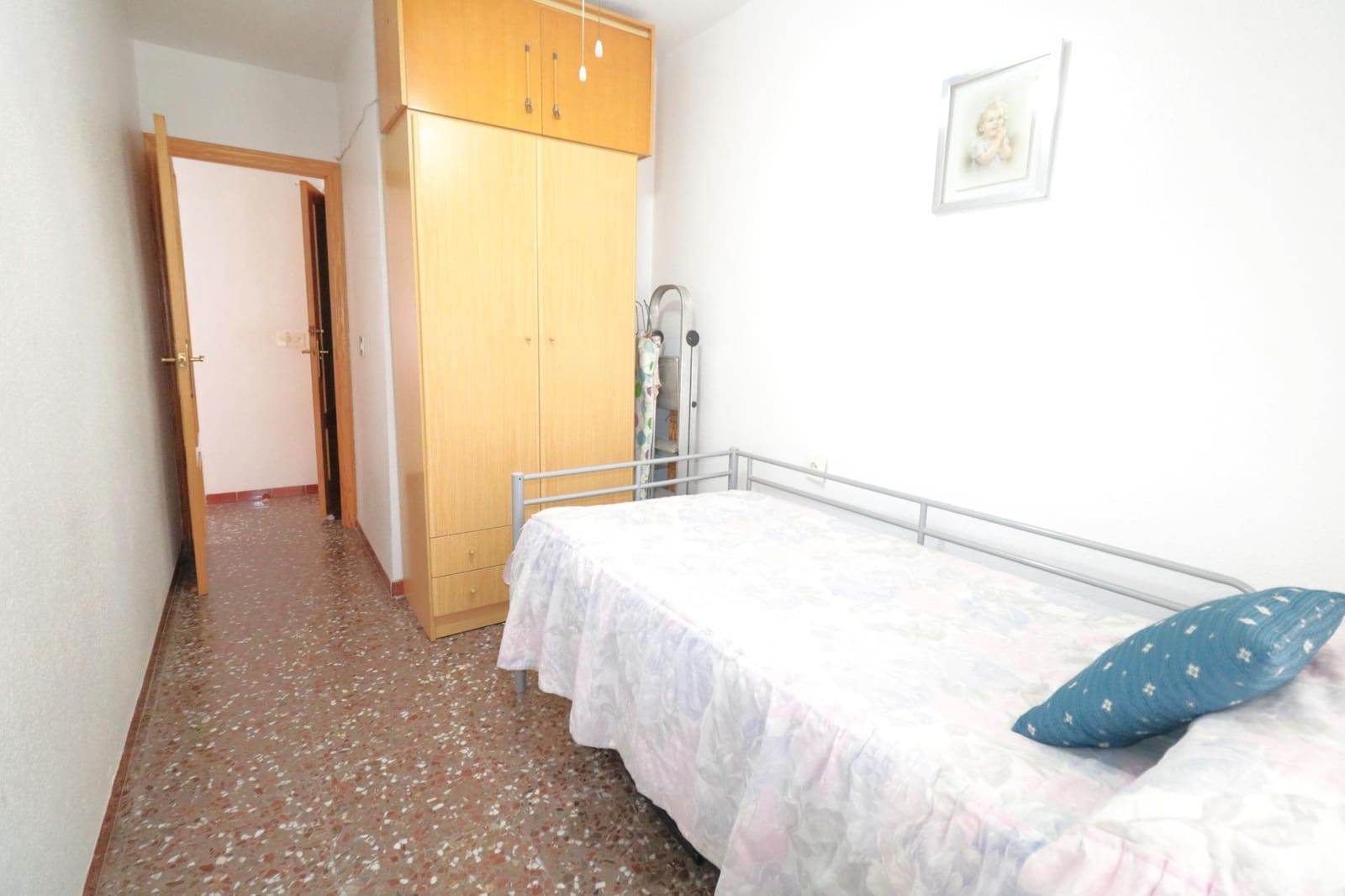 3 bedroom Apartment for sale in Torrevieja - € 150,000 (Ref: 9663786)