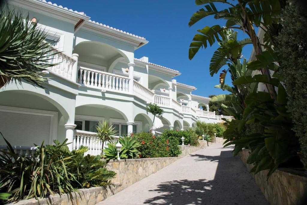 Apartamento de 2 habitaciones en Benissa en venta - 329.000 € (Ref: 9663793)