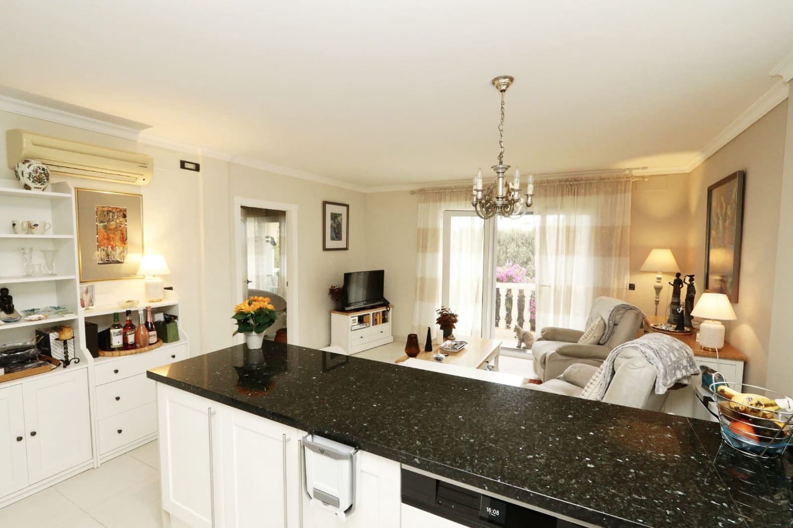 Apartamento de 2 habitaciones en Benissa en venta - 329.000 € (Ref: 9663793)