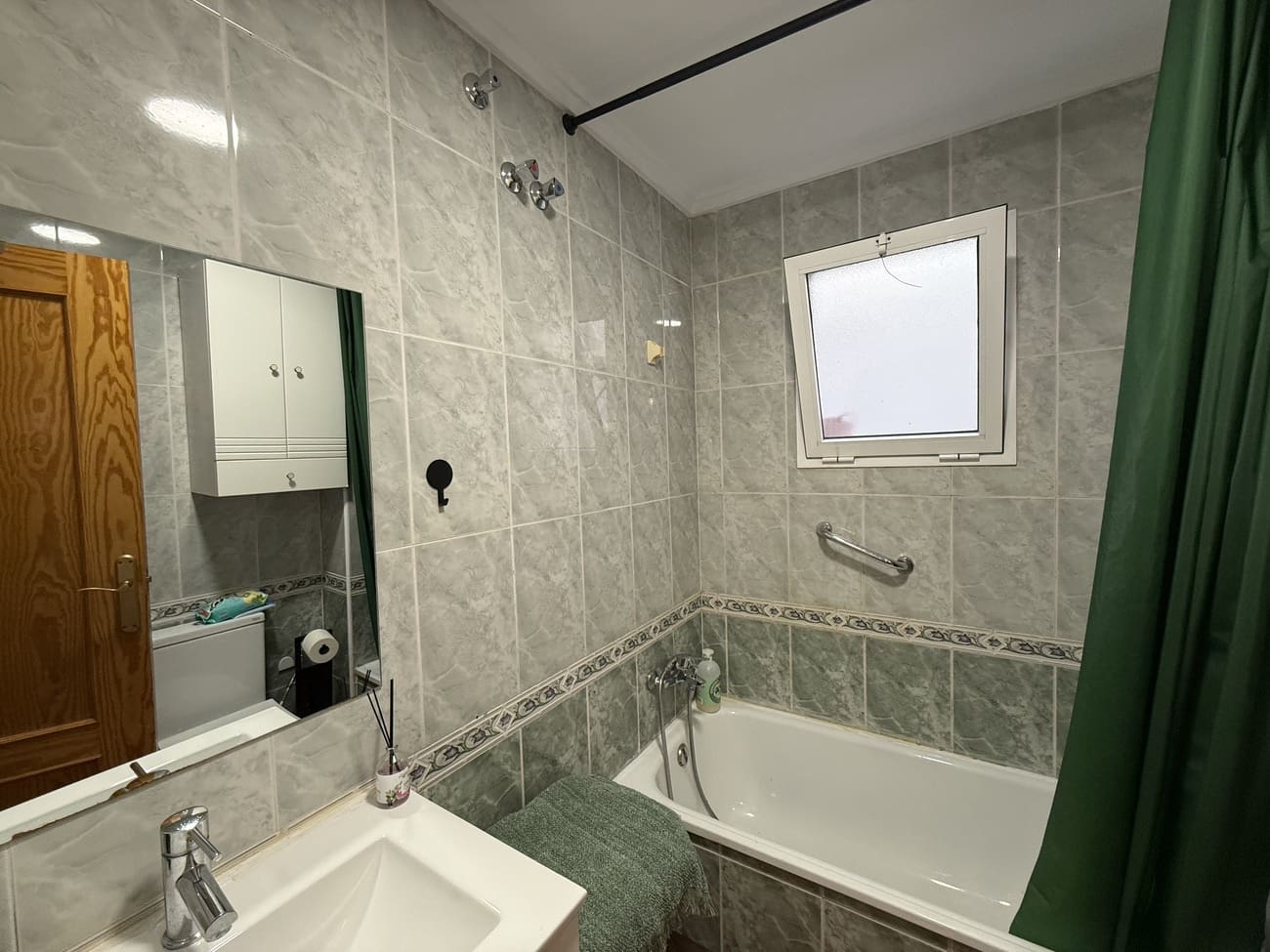 Apartamento de 2 habitaciones en Torrevieja en venta - 149.000 € (Ref: 9663795)