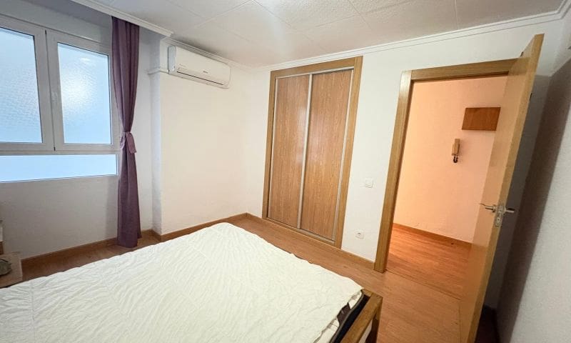 2 sovrum Lägenhet till salu i Torrevieja med garage - 165 000 € (Ref: 9663800)