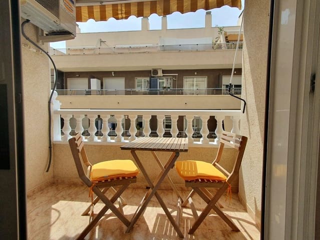 2 slaapkamer Appartement te koop in Torrevieja met zwembad - € 185.900 (Ref: 9663802)