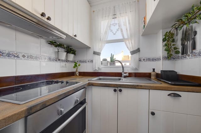 2 Zimmer Bungalow zu verkaufen in Centro, Torrevieja mit Pool - 129.900 € (Ref: 9663806)