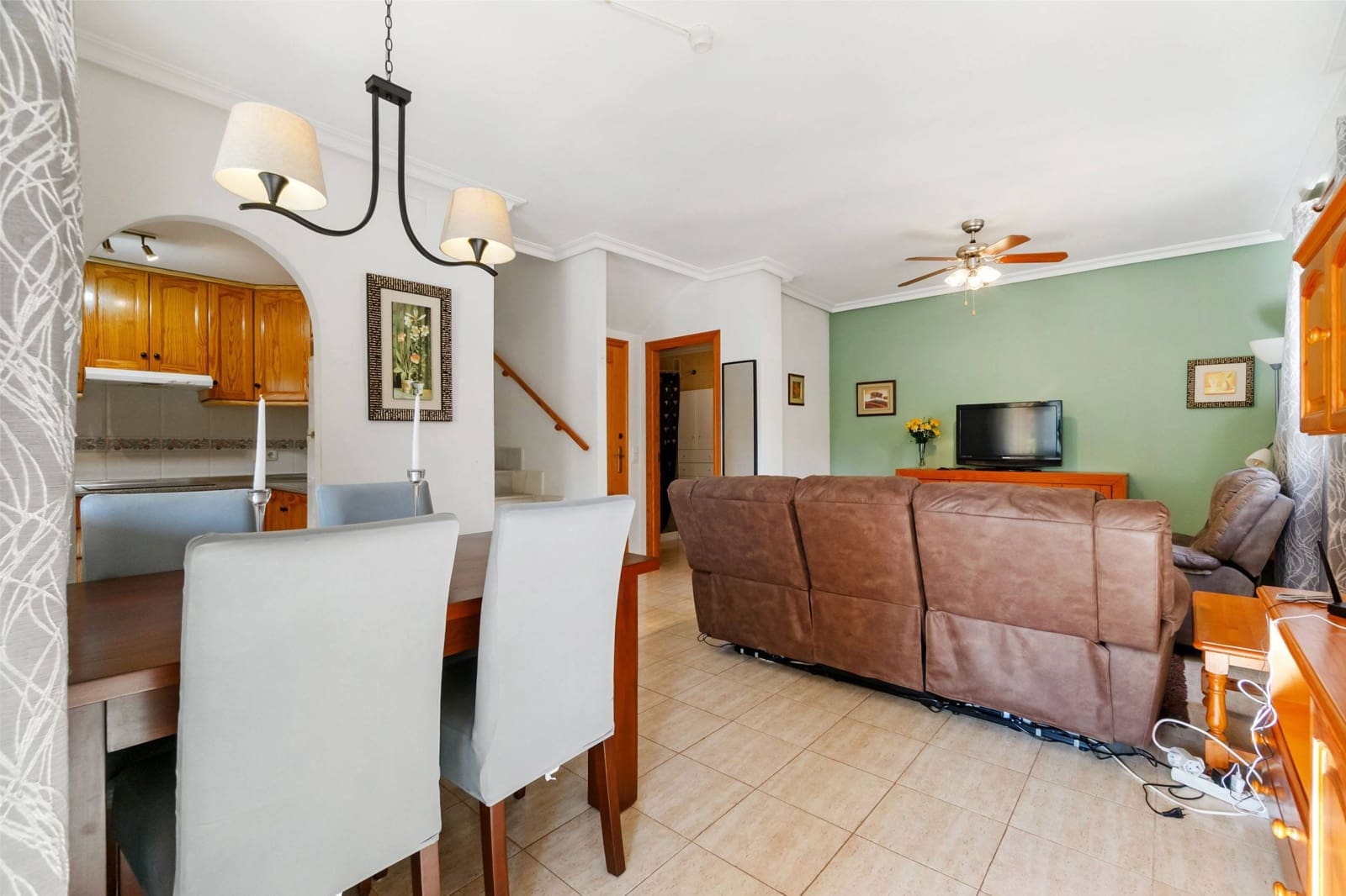 2 Zimmer Apartment zu verkaufen in Orihuela Costa mit Pool - 275.000 € (Ref: 9663810)