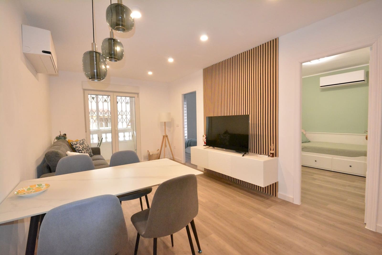 2 bedroom Apartment for sale in Torrevieja - € 163,000 (Ref: 9663825)