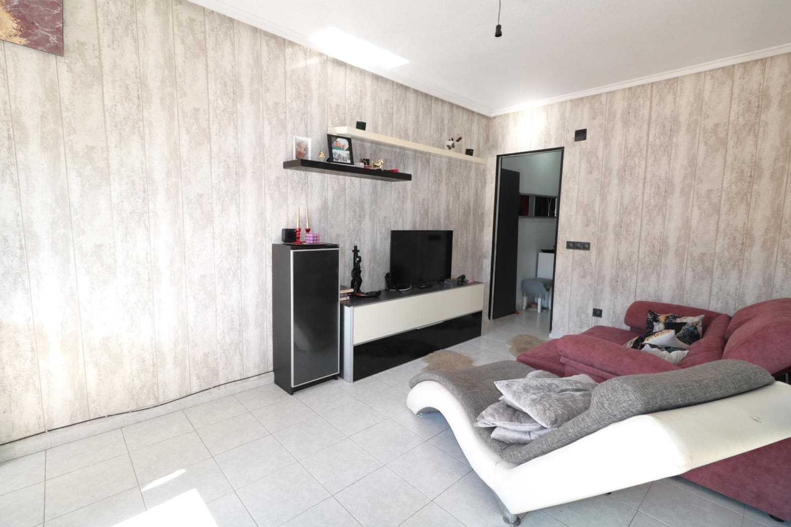 1 makuuhuone Huoneisto myytävänä paikassa Torrevieja mukana uima-altaan - 105 000 € (Ref: 9663832)