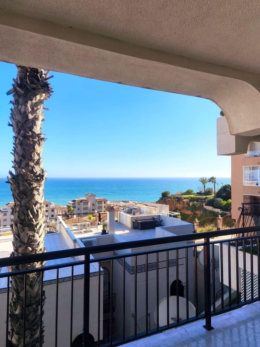 Apartamento de 1 habitación en Torrevieja en venta con piscina - 199.000 € (Ref: 9663842)