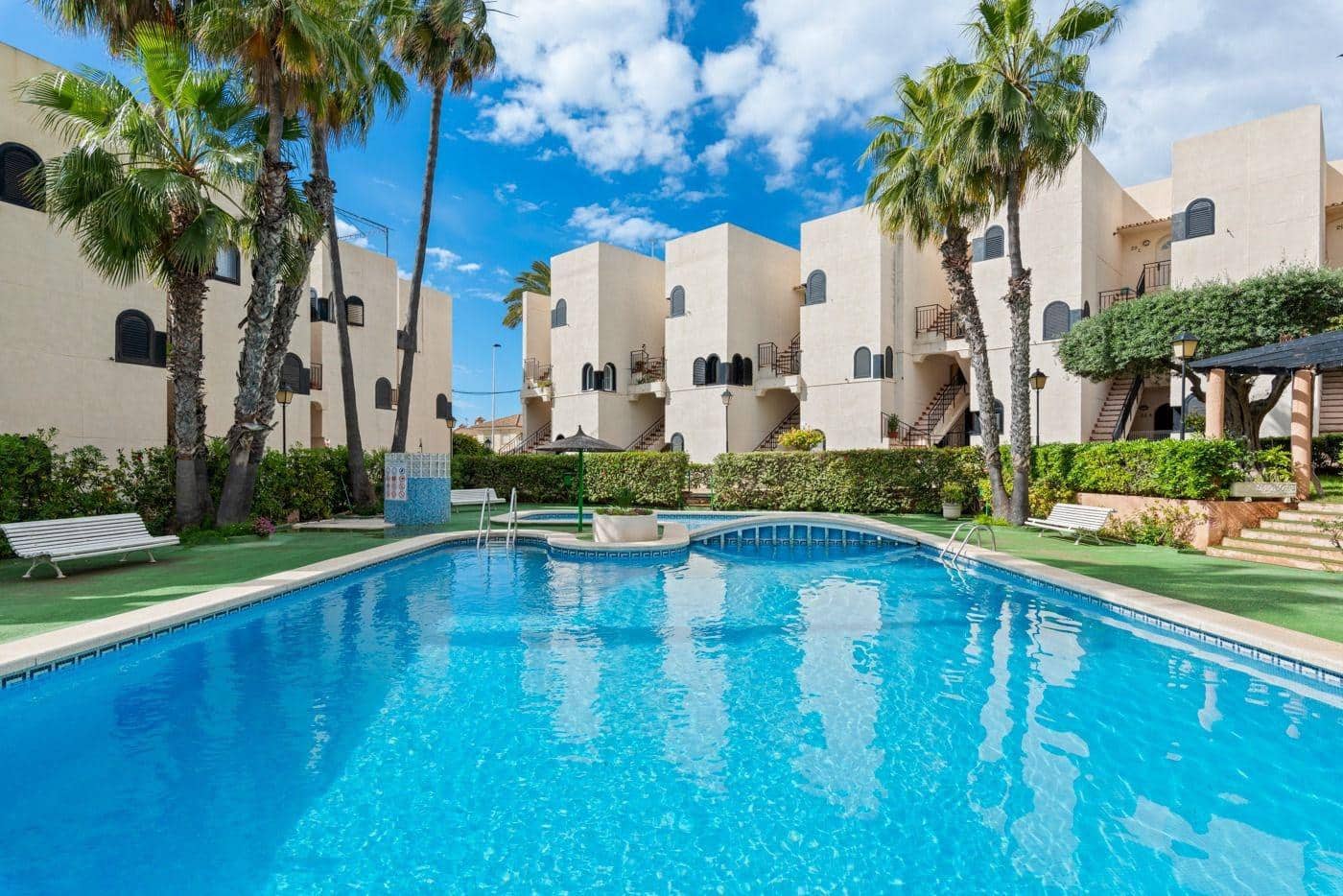 Apartamento de 1 habitación en Torrevieja en venta con piscina - 199.000 € (Ref: 9663842)