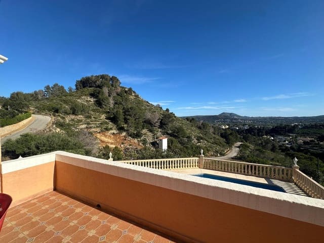 4 bedroom Villa for sale in Montgó - Ermita, Javea / Xàbia with pool - € 800,000 (Ref: 9663843)