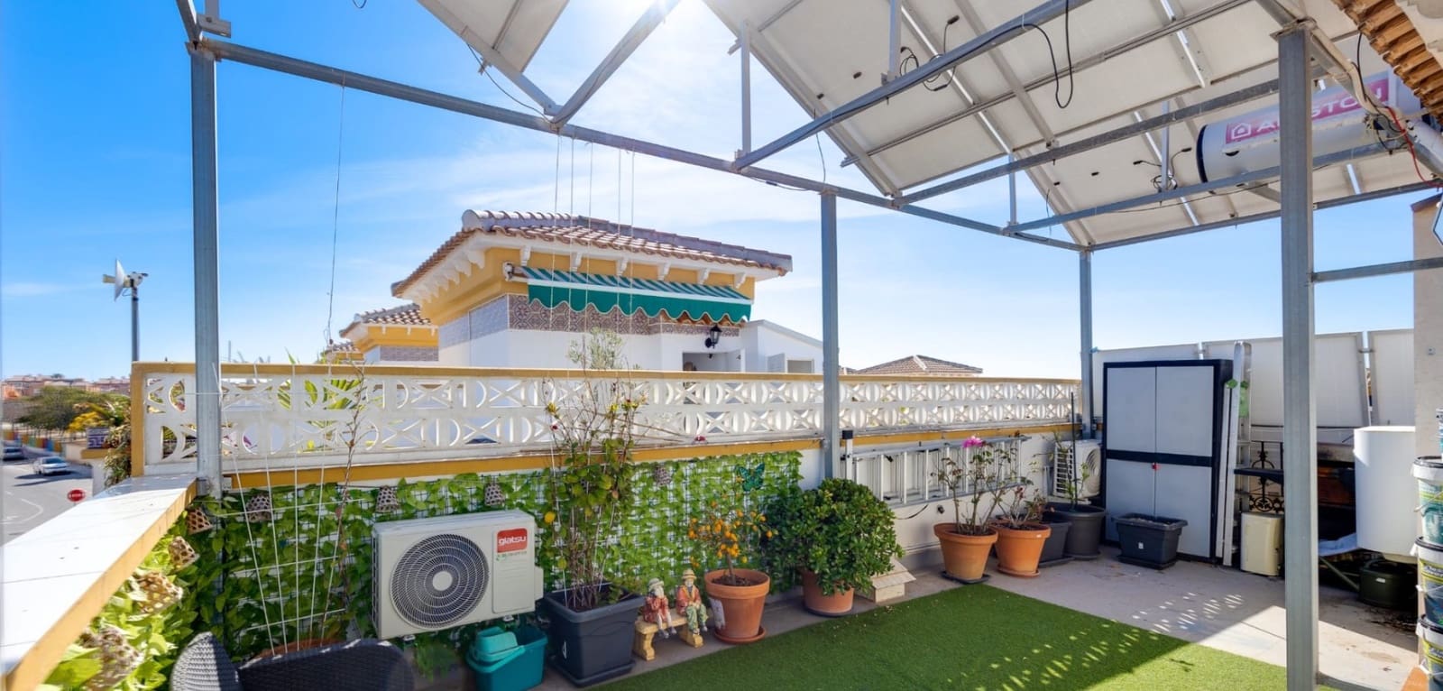 3 soveværelse Lejlighed til salg i Torrevieja - € 249.900 (Ref: 9663853)