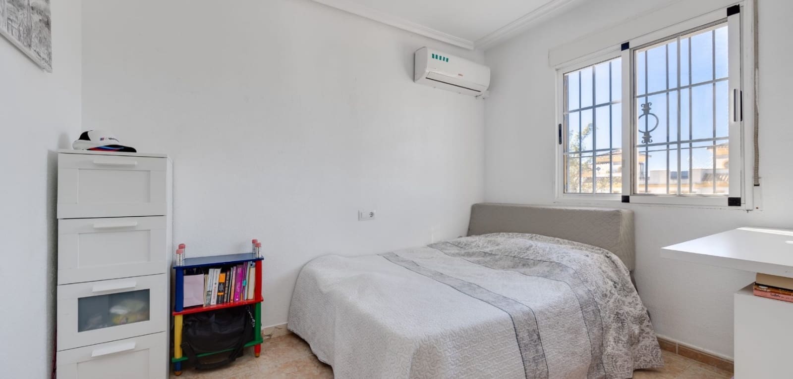 3 bedroom Apartment for sale in Torrevieja - € 249,900 (Ref: 9663853)