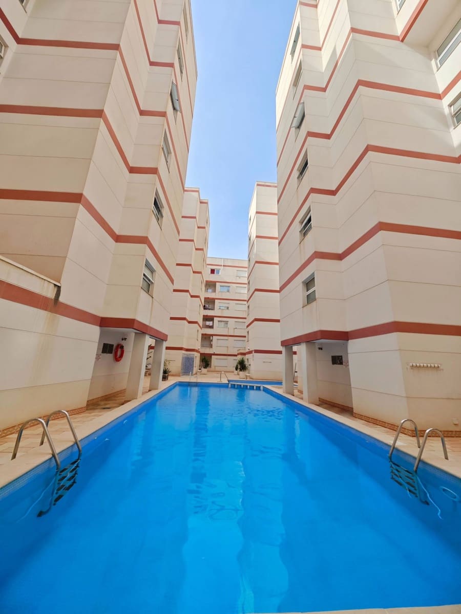 2 camera da letto Appartamento in vendita in Torrevieja con piscina - 187.000 € (Rif: 9666621)