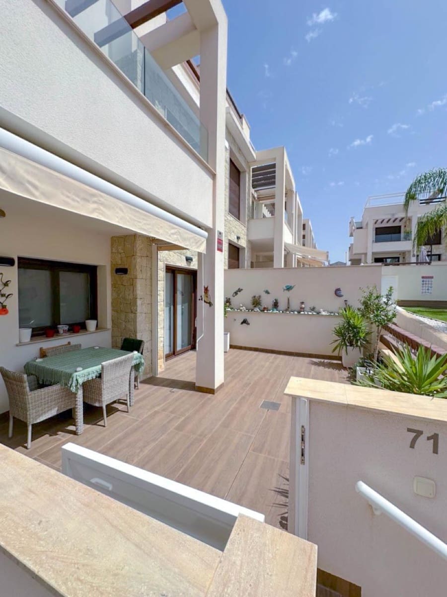 2 slaapkamer Bungalow te koop in Los Balcones met zwembad garage - € 299.000 (Ref: 9666624)