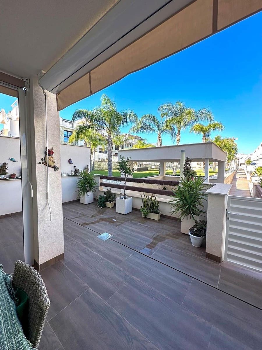 2 slaapkamer Bungalow te koop in Los Balcones met zwembad garage - € 299.000 (Ref: 9666624)