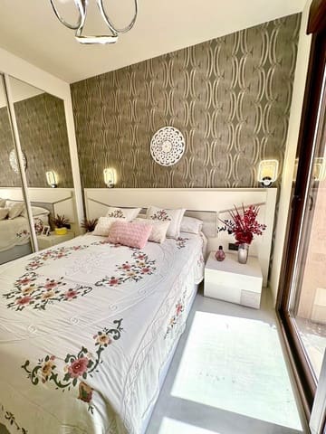 2 slaapkamer Bungalow te koop in Los Balcones met zwembad garage - € 299.000 (Ref: 9666624)