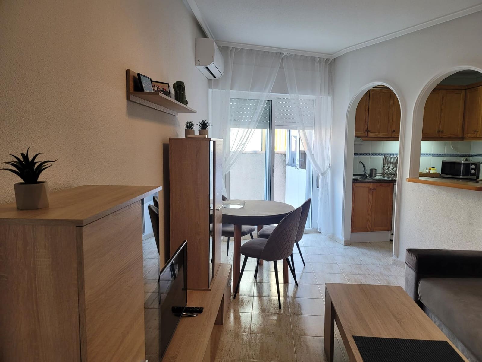 3 slaapkamer Penthouse te koop in Torrevieja met zwembad - € 159.500 (Ref: 9666625)