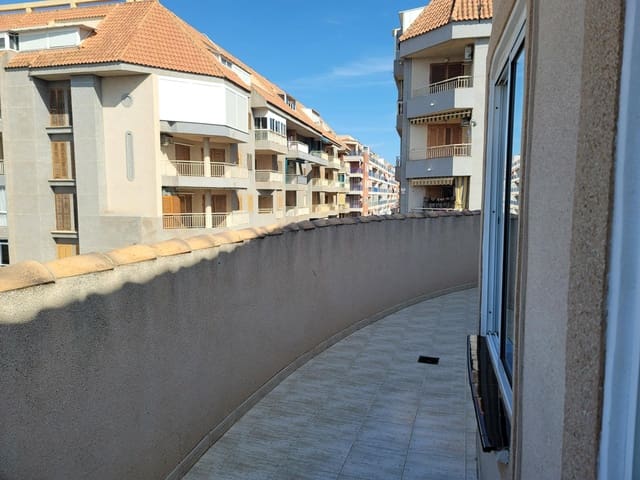 3 slaapkamer Penthouse te koop in Playa del Acequión, Torrevieja met zwembad - € 159.500 (Ref: 9666625)