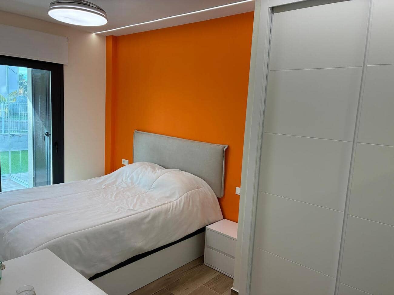 2 Zimmer Apartment zu verkaufen in Filipinas mit Pool - 269.000 € (Ref: 9666633)