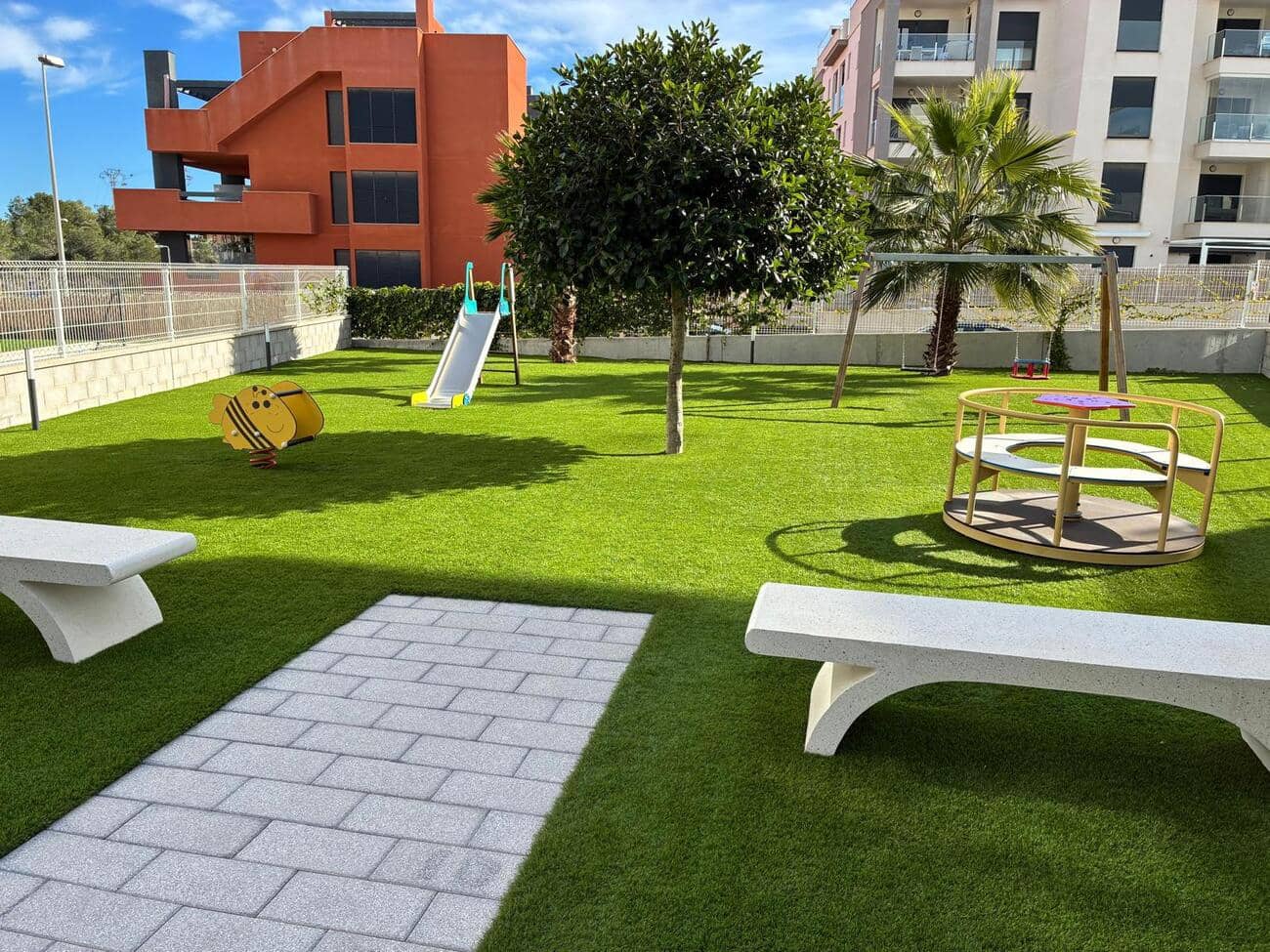 2 bedroom Apartment for sale in Filipinas with pool - € 269,000 (Ref: 9666633)