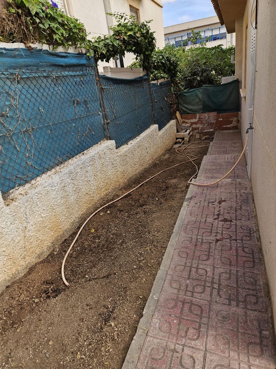 3 slaapkamer Huis te koop in Torrevieja met zwembad - € 144.000 (Ref: 9666634)