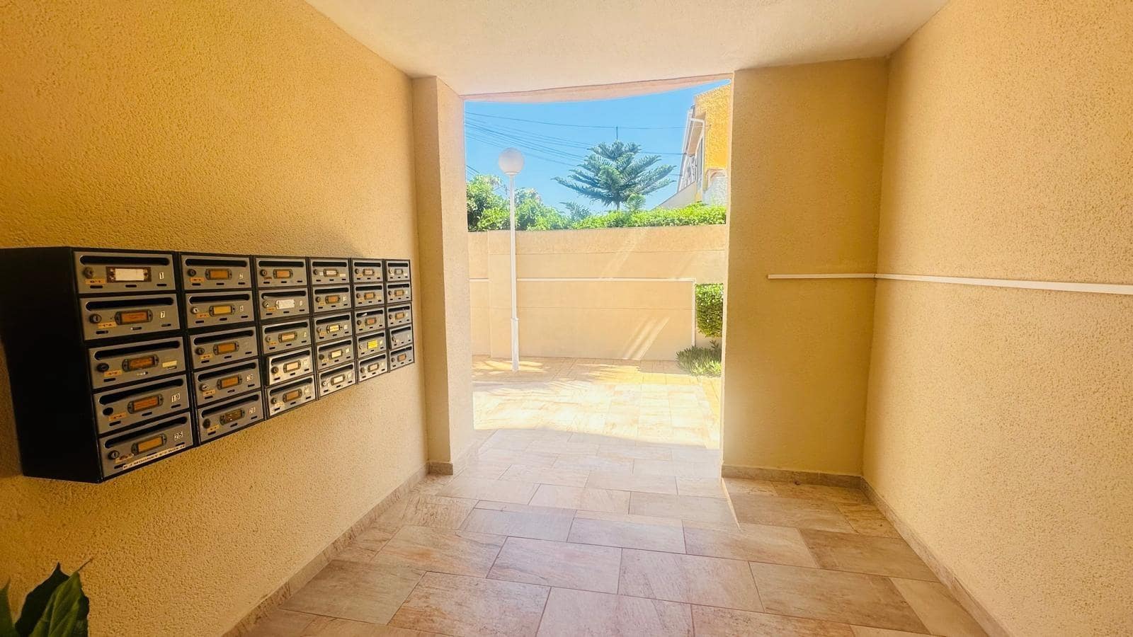 2 bedroom Apartment for sale in Torrevieja with pool - € 178,900 (Ref: 9666635)