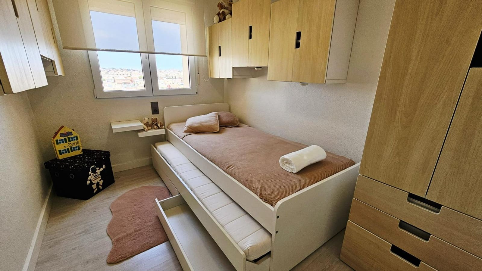 2 bedroom Apartment for sale in Torrevieja with pool - € 178,900 (Ref: 9666635)