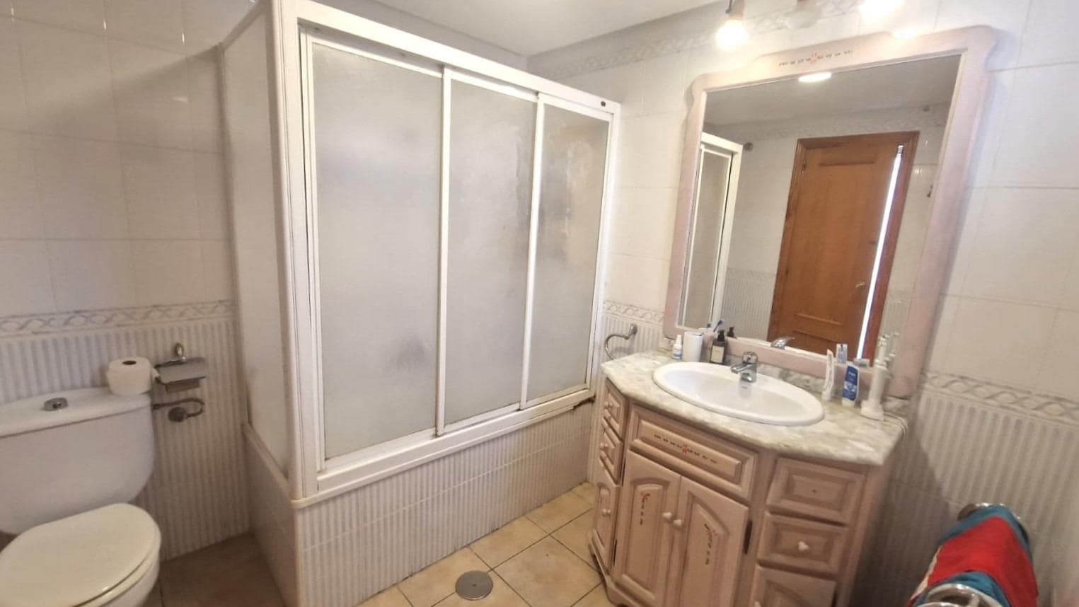 3 makuuhuone Paritalo myytävänä paikassa Torrevieja mukana uima-altaan - 210 000 € (Ref: 9666645)